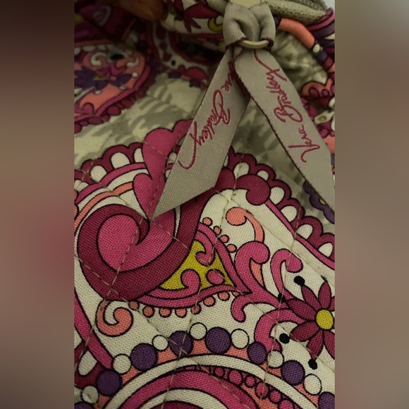 VERA BRADLEY PRE-OWNED IPAD CASE PAISLEY MEETS PLAID(RETIRED PATTERN) see photos - Picture 8 of 9